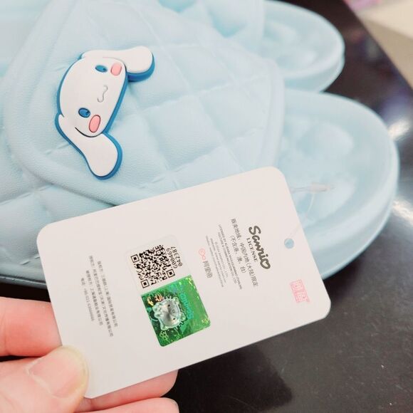 Brand New Sanrio Cinnamoroll Blue Slippers Size: US 7.5 - 8.5 - Picture 5 of 9